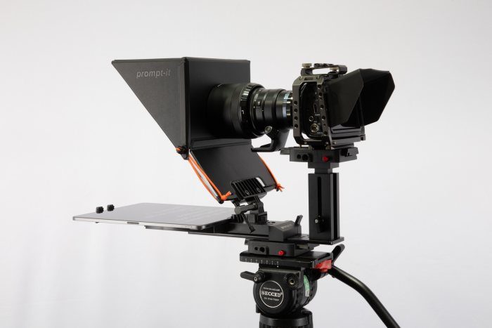 Prompt-it FLEX Teleprompter with rig setup