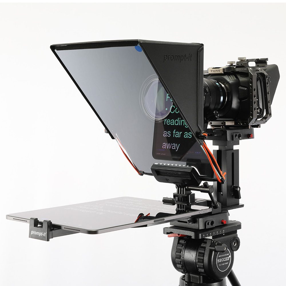 Teleprompter FLEX on a tripod with a camera.