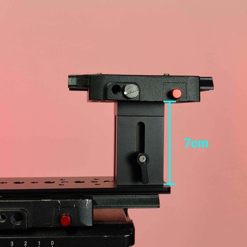 Side view of Prompt It FLEX rig short column support set to lowest height position on camera rig.